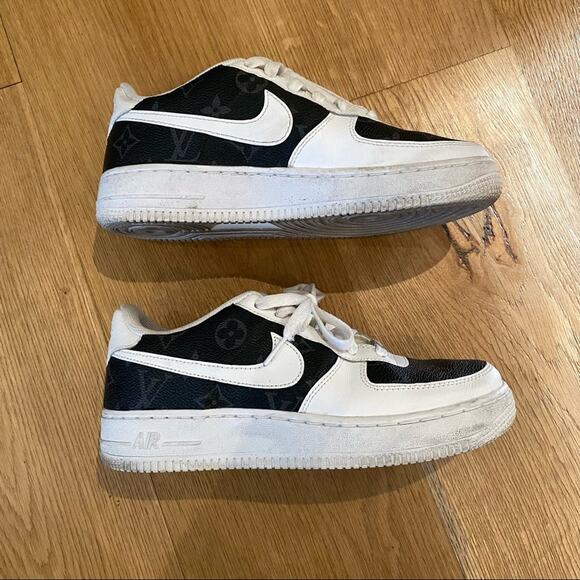 Nike Custom Air Force 1's Louis Vuitton Sneakers - Picture 4 of 8